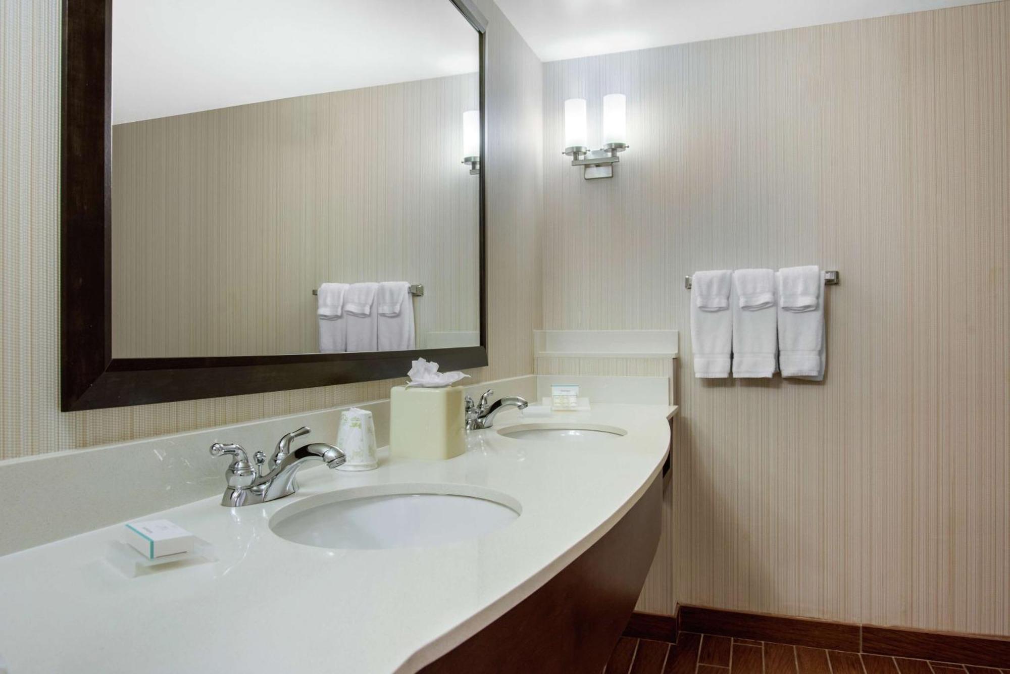 Hilton Garden Inn Portland Airport Εξωτερικό φωτογραφία